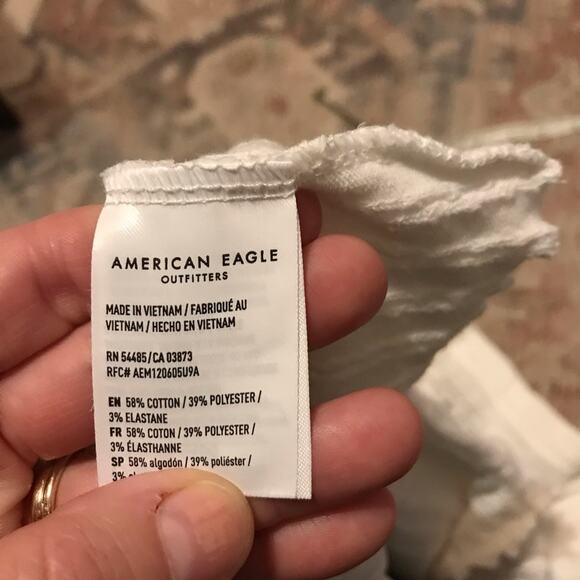 American Eagle Ribbed V-Neck Top - Size Small - Picture 6 of 6